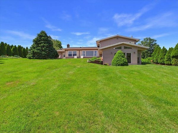 6689 Highland Drive, Windsor, WI 53598