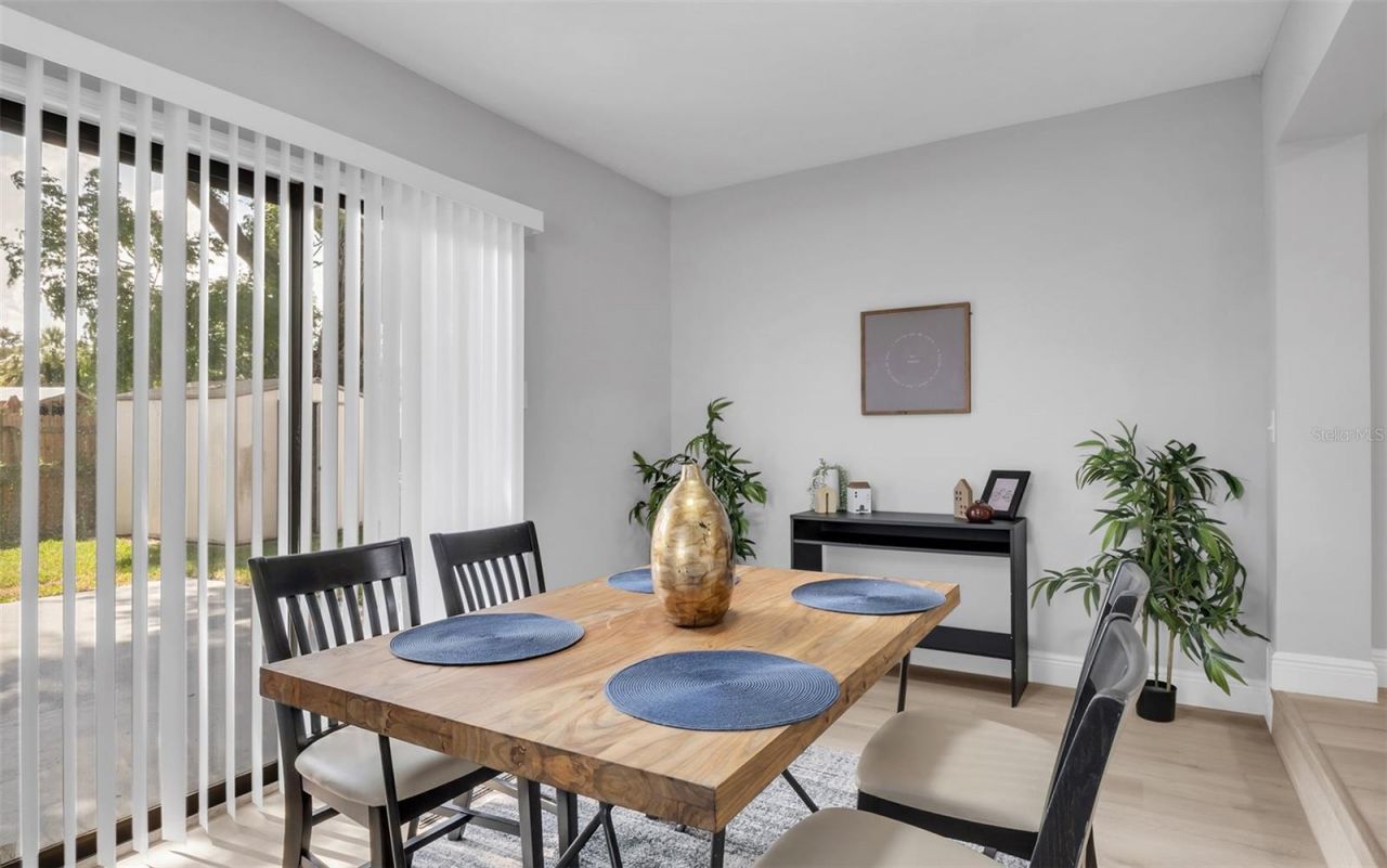 313 Beverly Boulevard, Brandon, FL 33511 Photo
