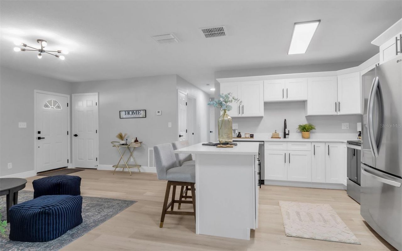 313 Beverly Boulevard, Brandon, FL 33511 Photo
