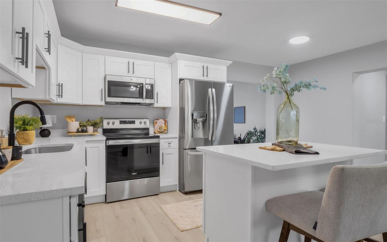313 Beverly Boulevard, Brandon, FL 33511 Photo