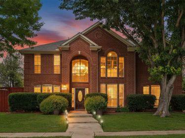 10903 Sweetwater Drive, Frisco, TX 75035