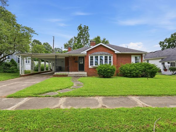 111 Fairfield Drive, Shelbyville, IN 46176