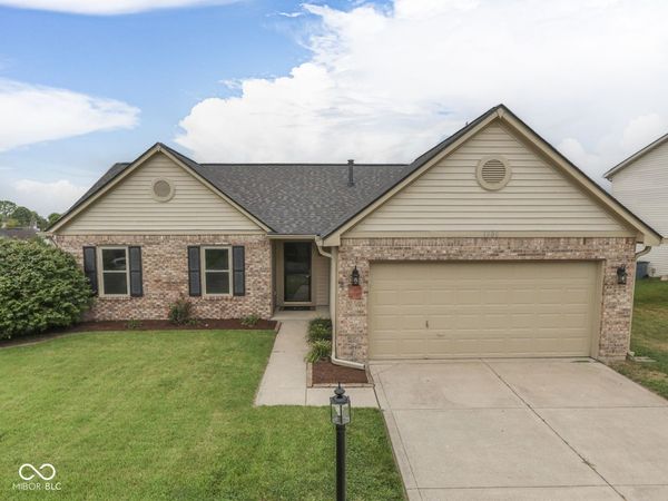 1500 Harrison Drive , Greenwood, IN 46143
