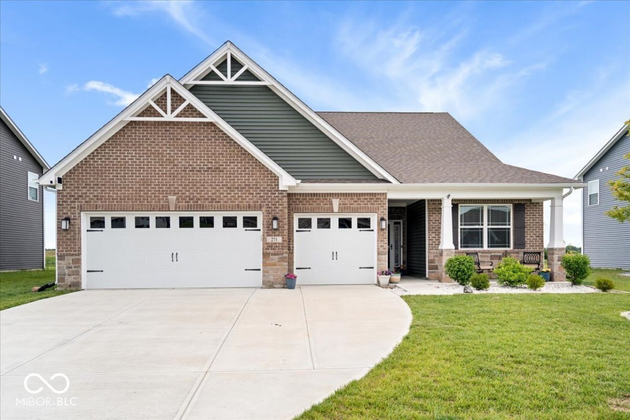 271 Dyson Drive, Whiteland, IN 46184 Main Photo