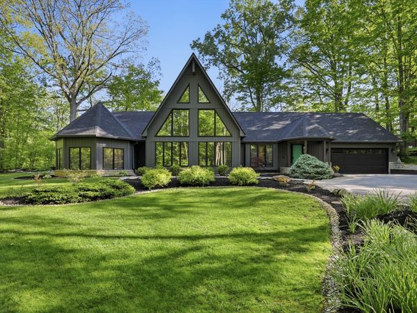 940 Tillson Drive, Zionsville, IN 46077