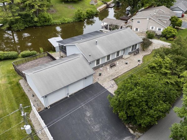 11016 N Landing Road, Monticello, IN 47960