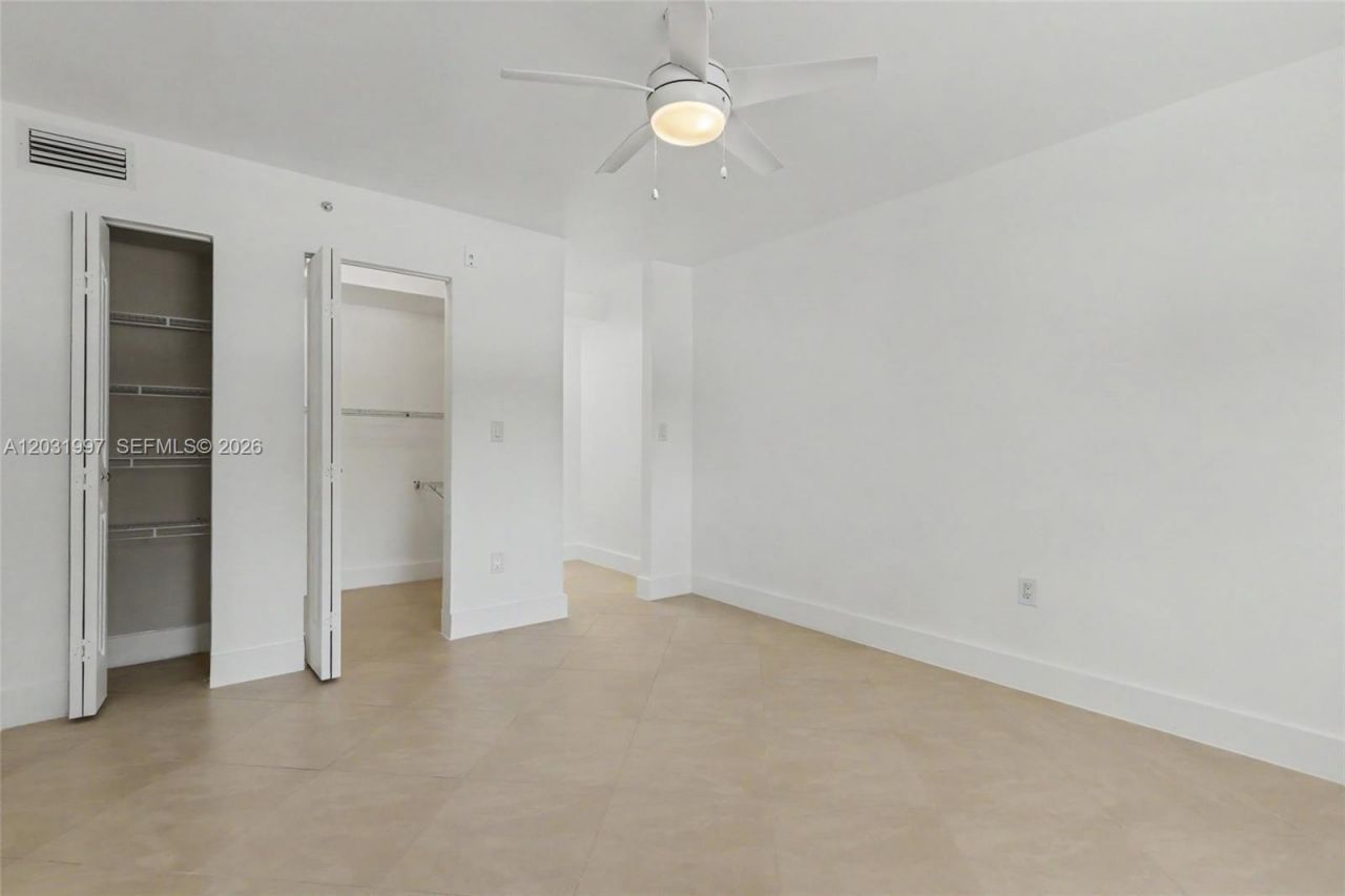 445 SW 11th St , Unit 102, Miami, FL 33130 Photo