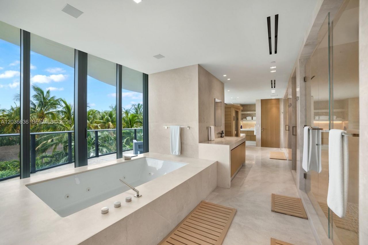 19575 Collins Ave, Unit 3, Sunny Isles Beach, FL 33160 Photo