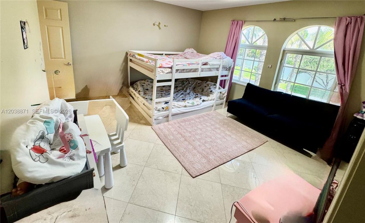3016 NE 210th St , Aventura, FL 33180 Photo