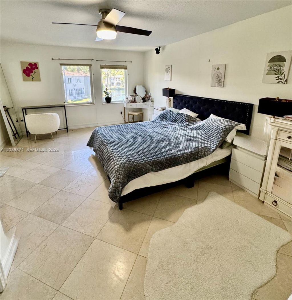 3016 NE 210th St , Aventura, FL 33180 Photo