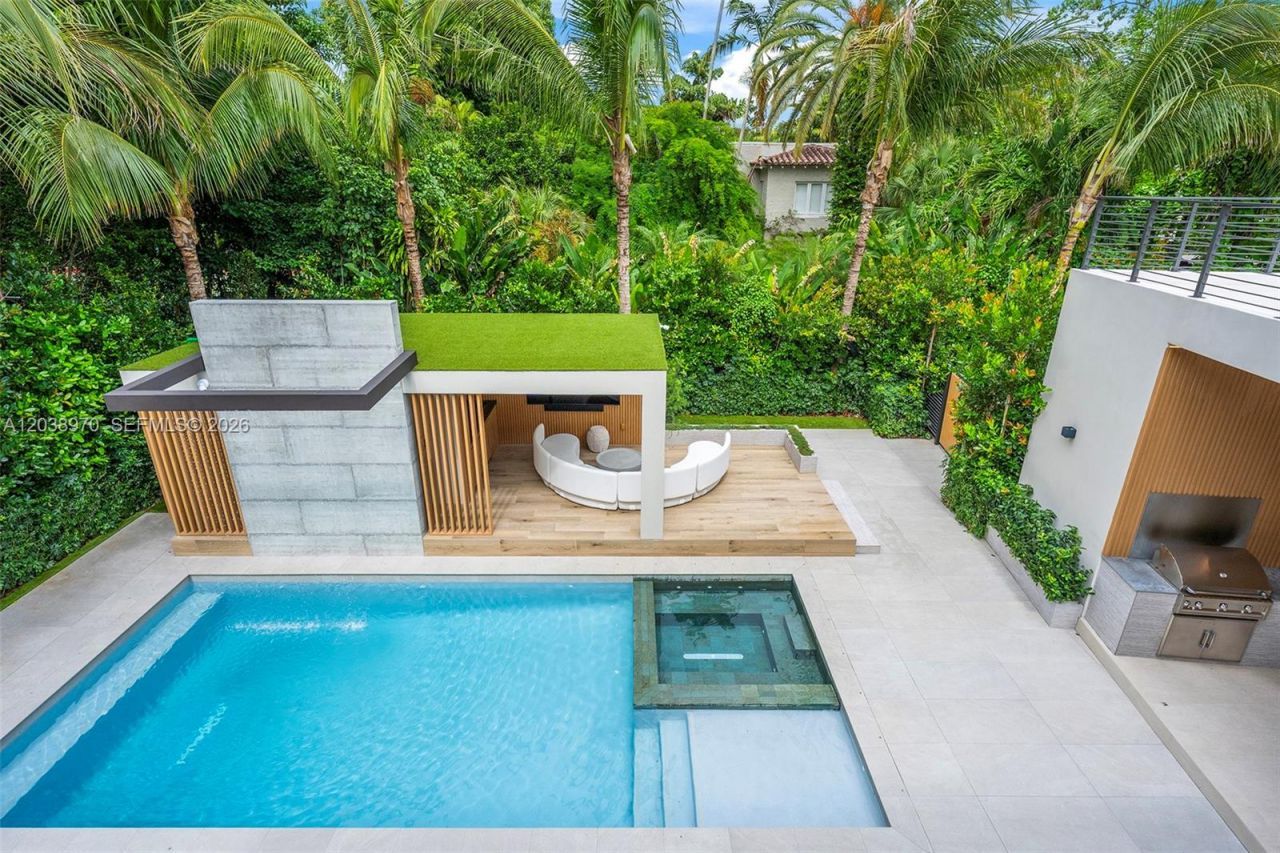 4115 Park Ave , Miami, FL 33133 Photo