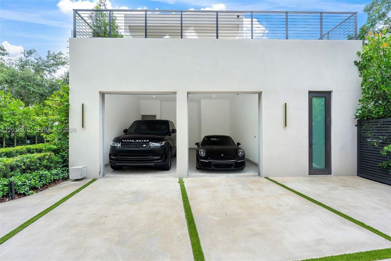 4115 Park Ave , Miami, FL 33133 Photo