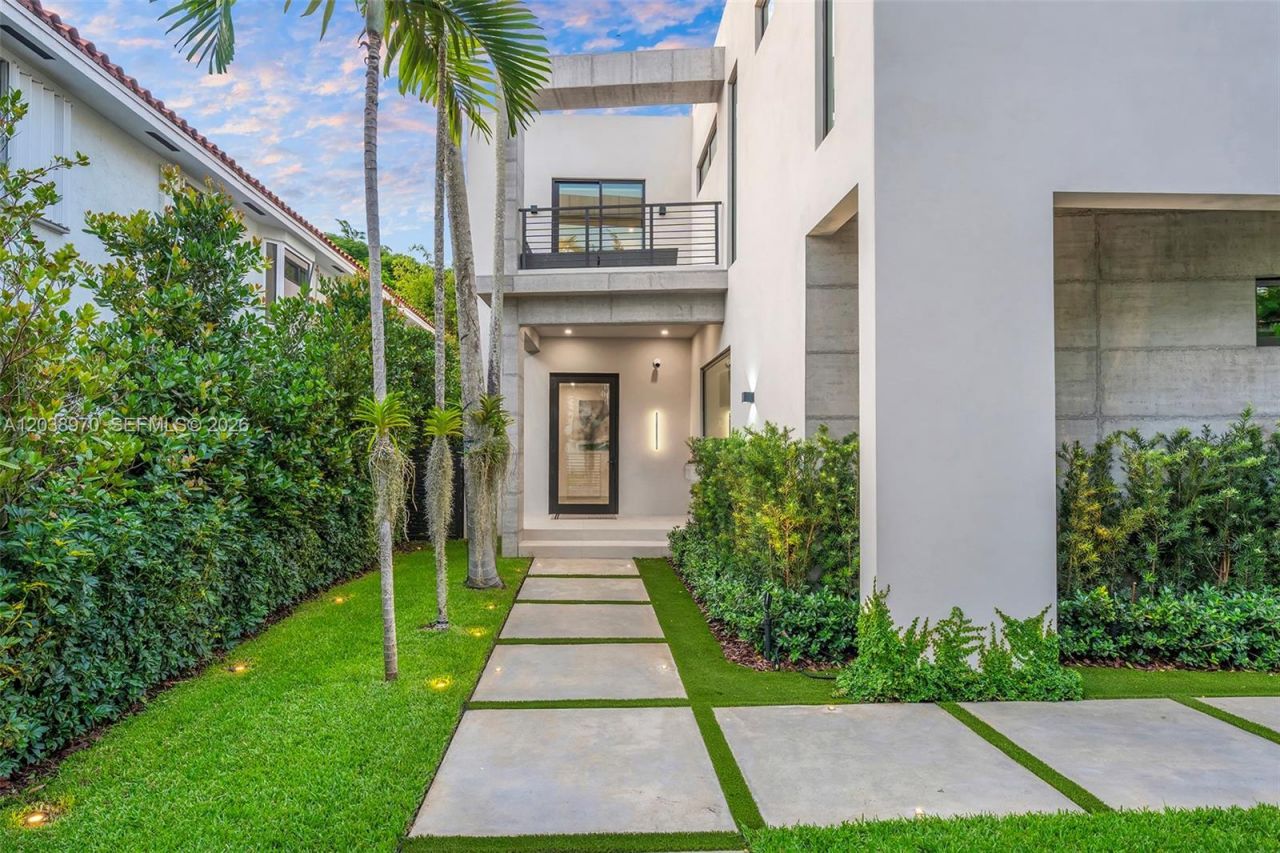 4115 Park Ave , Miami, FL 33133 Photo