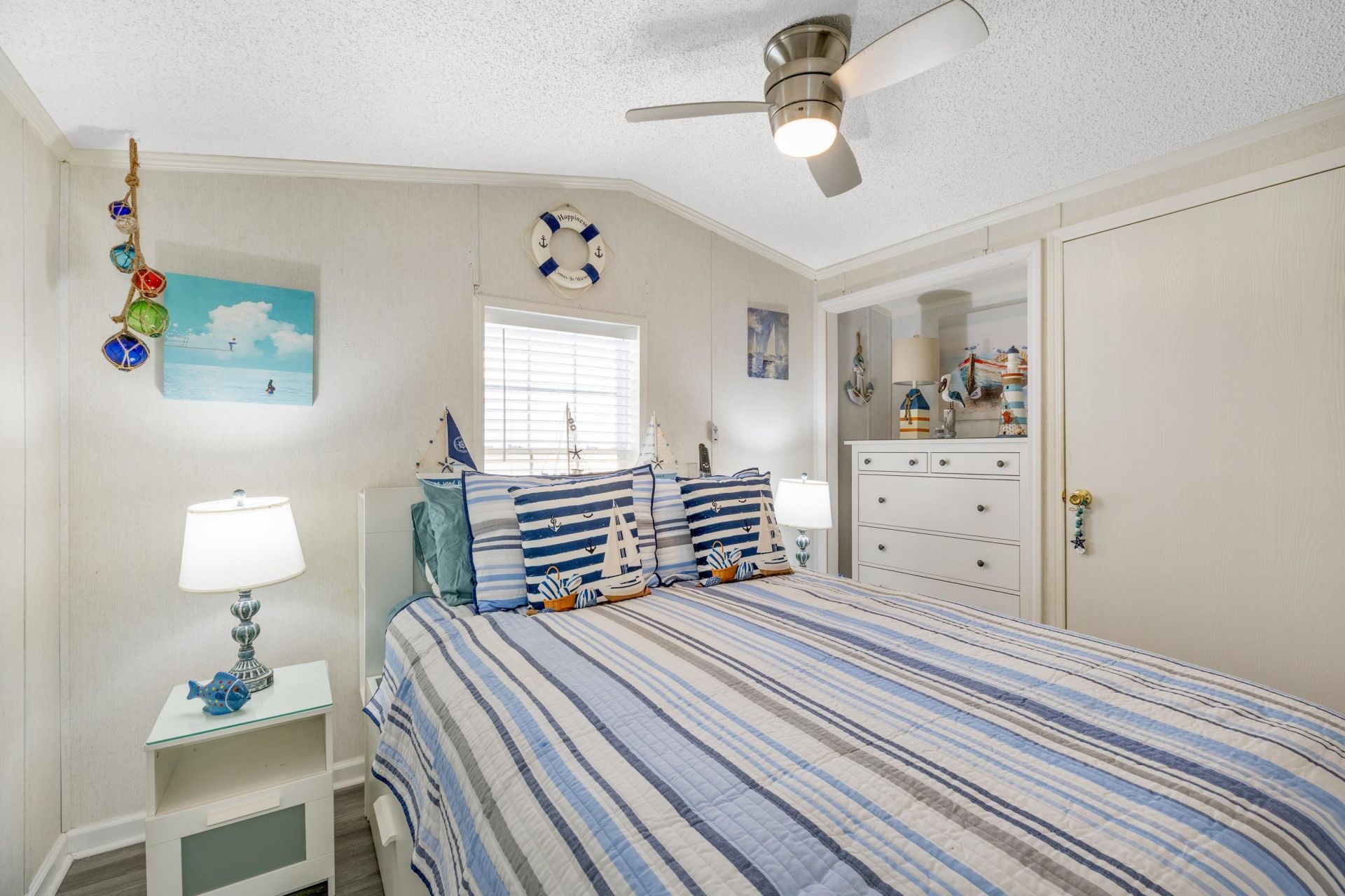 9700 Kings Rd. Photo 6