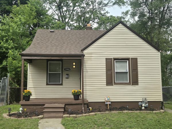 19483 Rosemont Avenue, Detroit, MI 48219