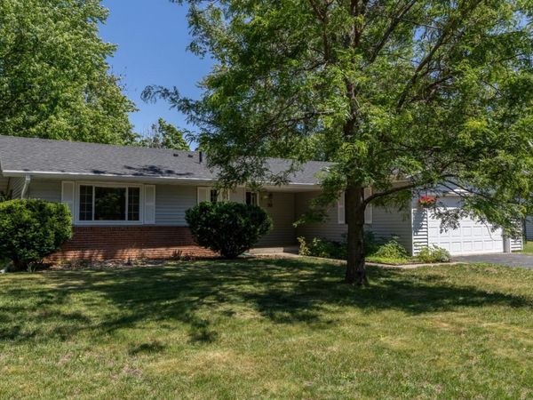 991 Cortland Drive, Apple Valley, MN 55124