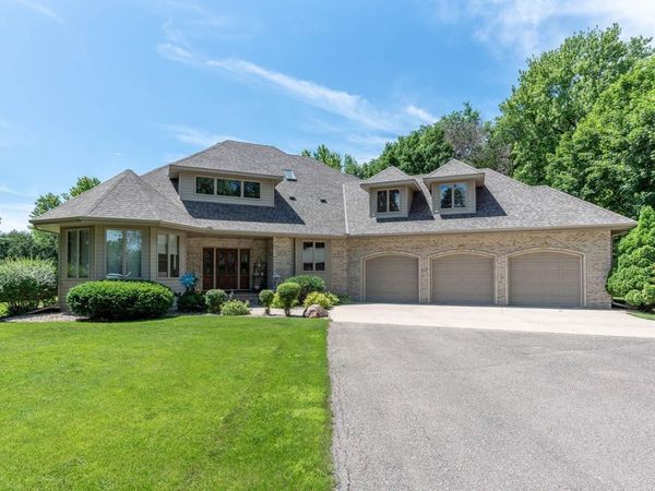 58049 227th Street , Mankato, MN 56001