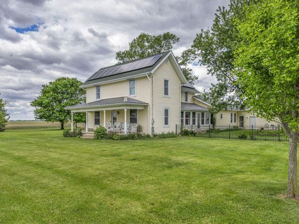 6090 Junk Road , Mount Sterling, OH 43143