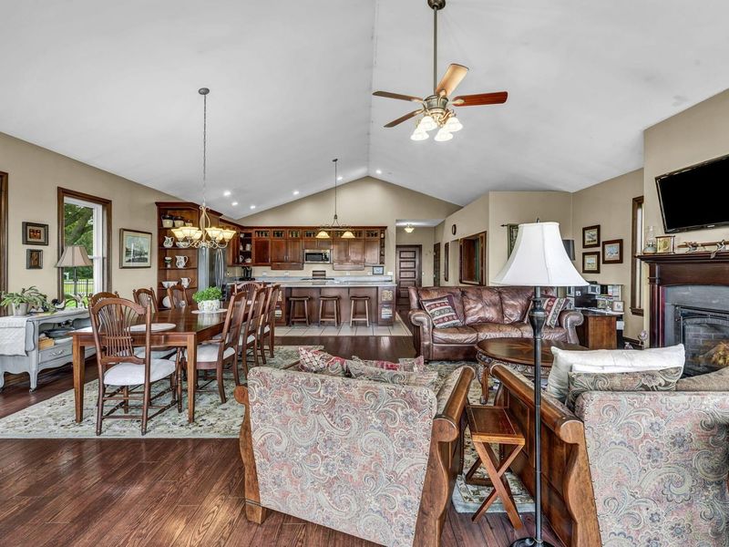 6090 Junk Road, Mount Sterling, OH 43143 Photo 13