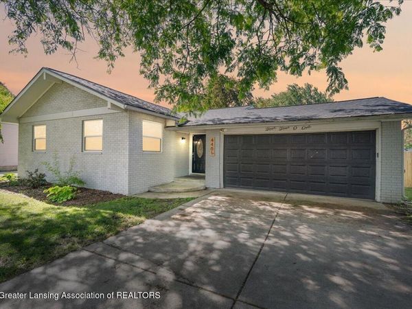 4401 Willesdon Avenue, Holt, MI 48842