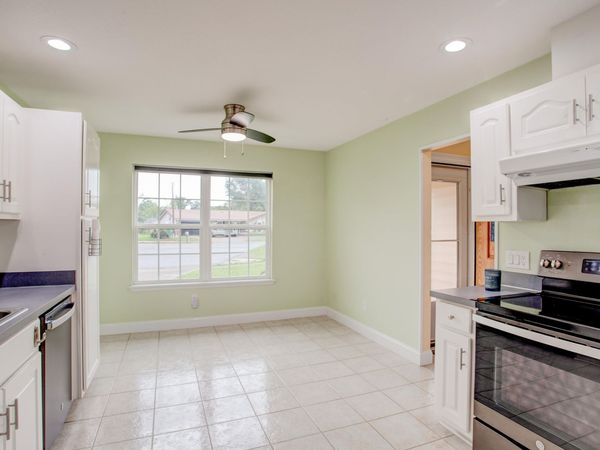 134 Newcastle Circle, Fort Walton Beach, FL 32547