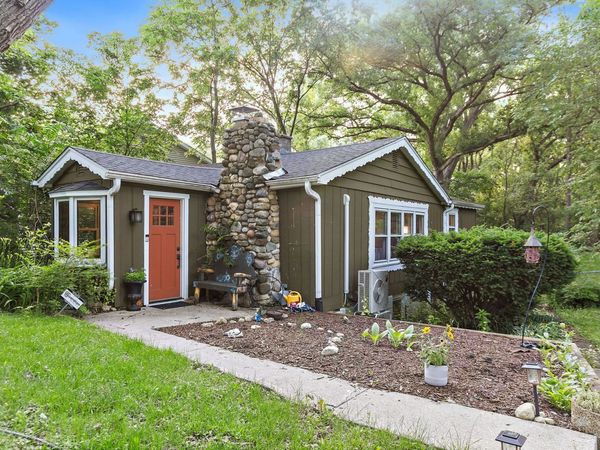 5806 Wonder Woods Drive , Wonder Lake, IL 60097
