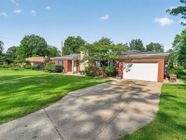 534 N Coquillard Drive, South Bend, IN 46617