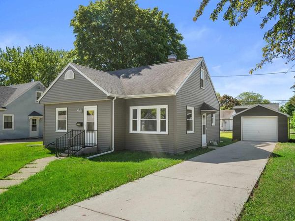 939 SHERRY STREET, Neenah, WI 54956