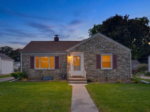 833 N BUCHANAN STREET, Green Bay, WI 54303