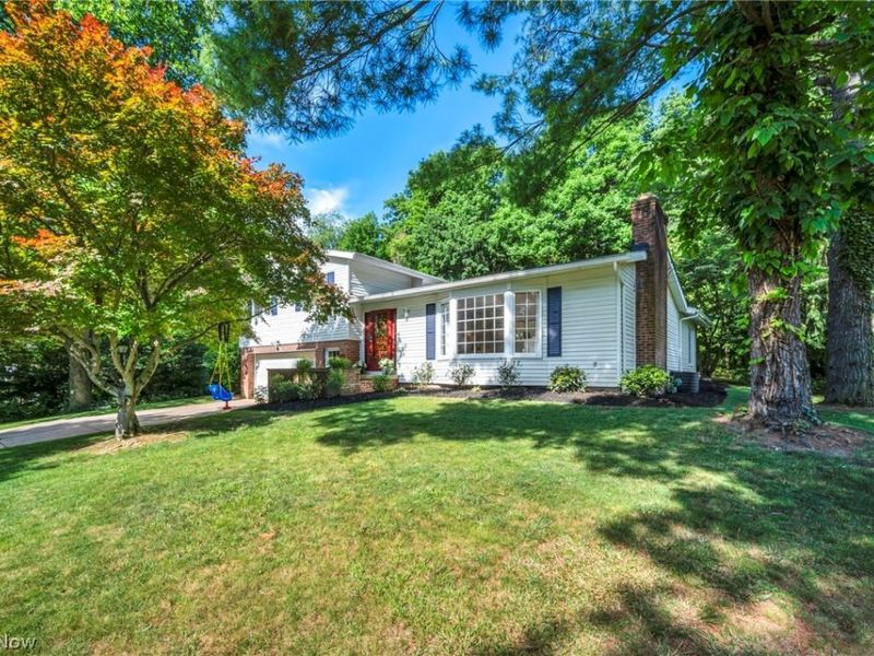 6827 Cranbrook Drive, Brecksville, OH 44141 Photo 1
