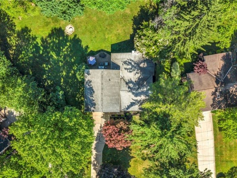6827 Cranbrook Drive, Brecksville, OH 44141 Photo 46