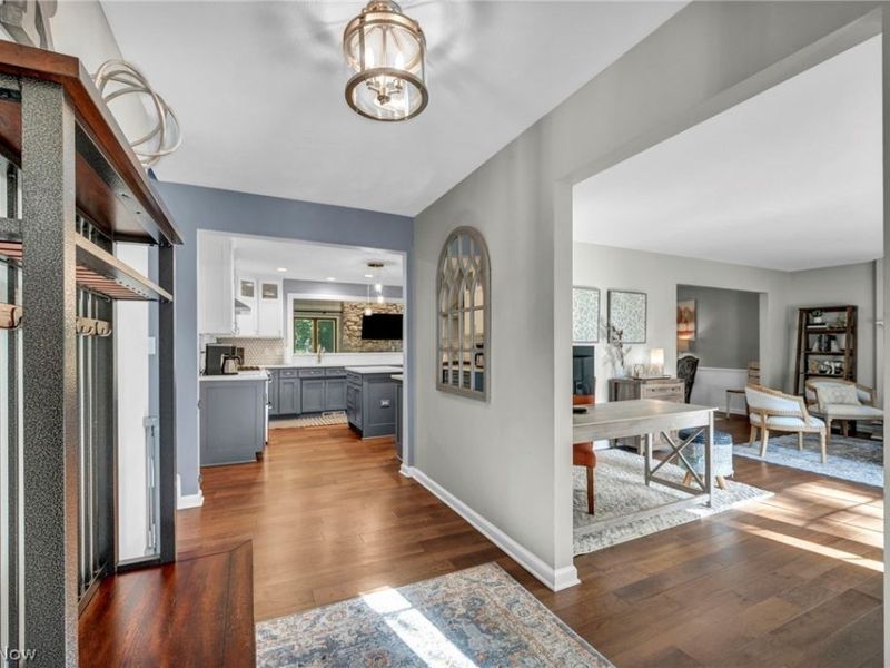 6827 Cranbrook Drive, Brecksville, OH 44141 Photo 7