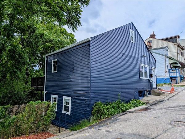 1938 Shamokin Street , Pittsburgh, PA 15203