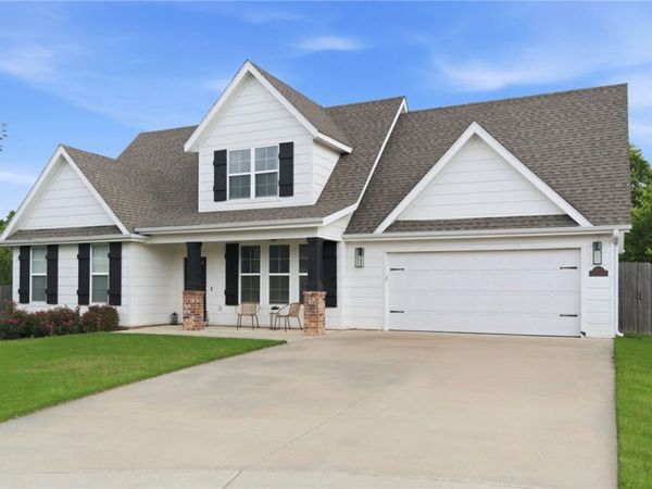 1200 St. Johns Wood, Cave Springs, AR 72718