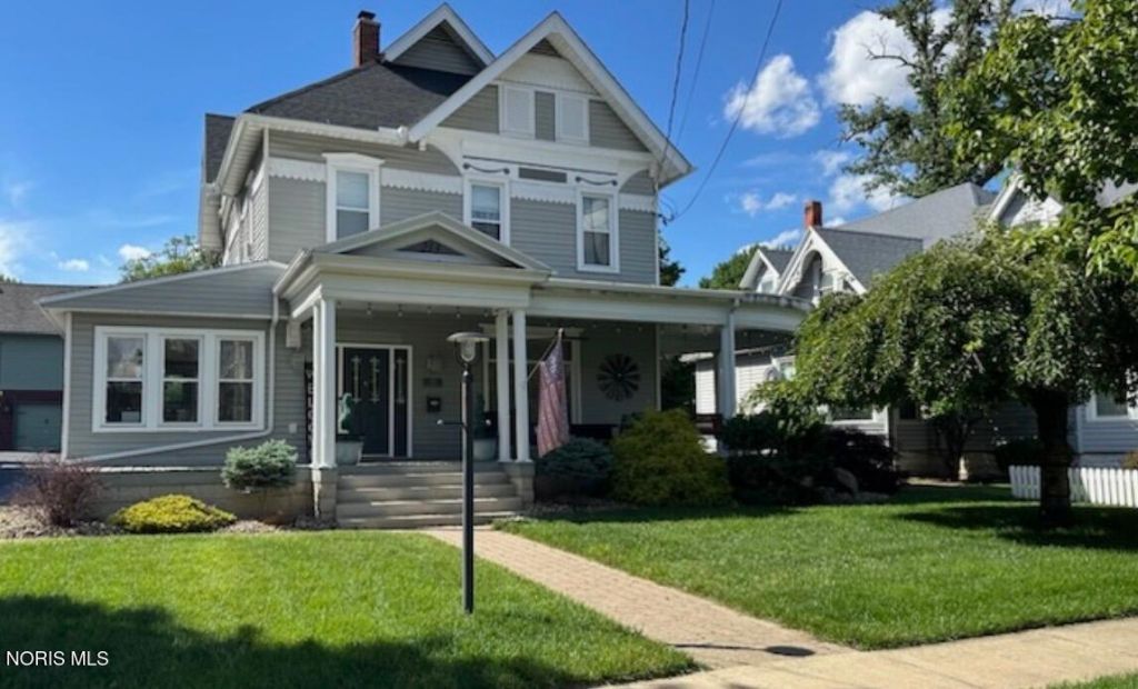 213 W Buckeye Street, Clyde, OH 43410 Main Photo