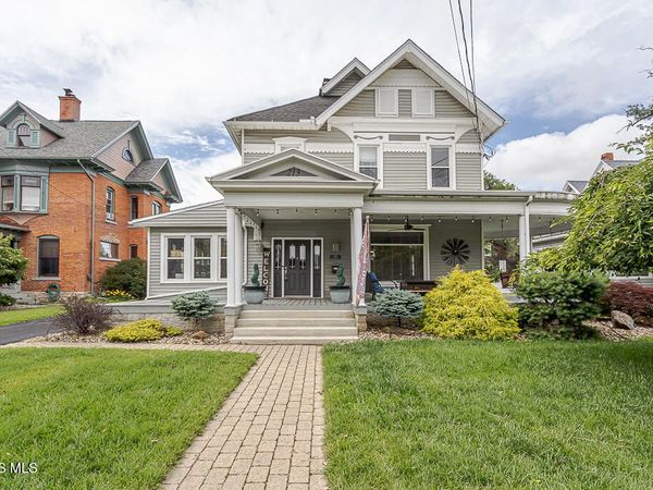 213 W Buckeye Street, Clyde, OH 43410