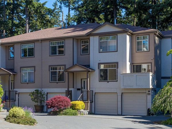 288 Eltham Rd , Unit #403, View Royal, BC V9B 1J9