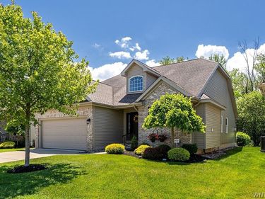 13 Logan Lane, Lancaster, NY 14086
