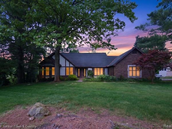 6656 Snowshoe Lane, Genoa Twp, MI 48116