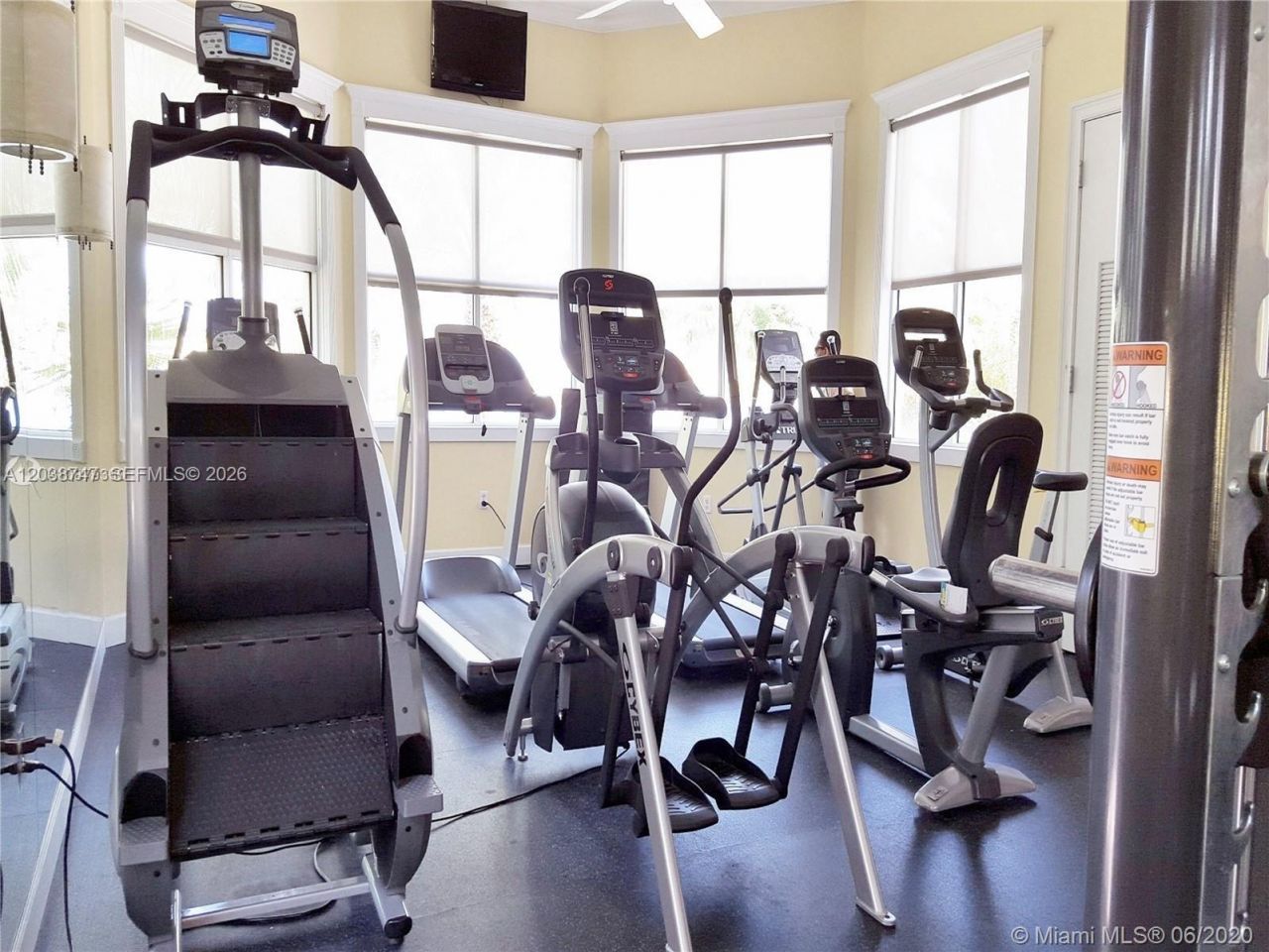 3125 NE 184th St, Unit 1305 w/ GA, Aventura, FL 33160 Photo