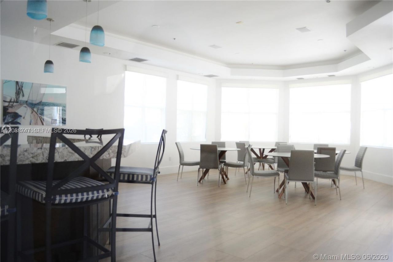 3125 NE 184th St, Unit 1305 w/ GA, Aventura, FL 33160 Photo