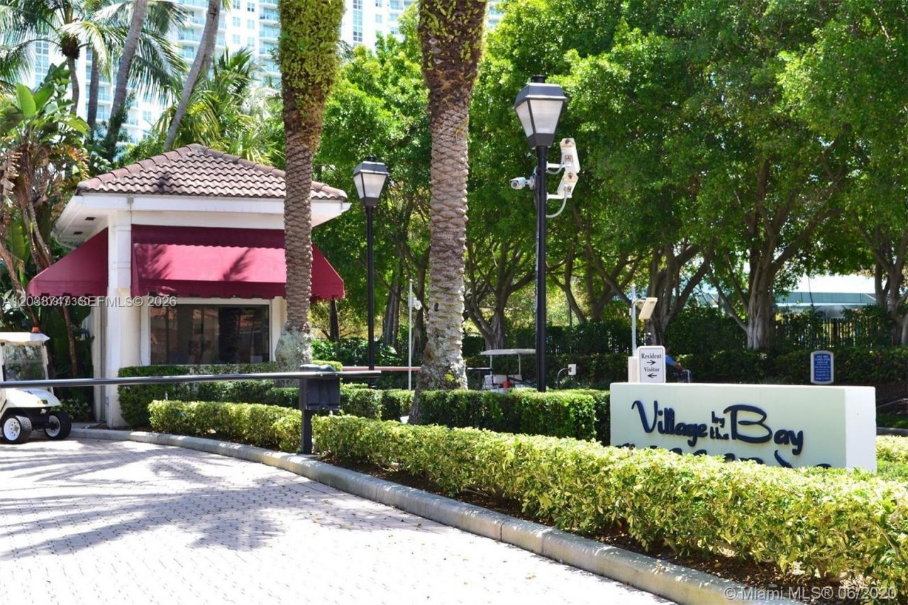 3125 NE 184th St, Unit 1305 w/ GA, Aventura, FL 33160 Photo
