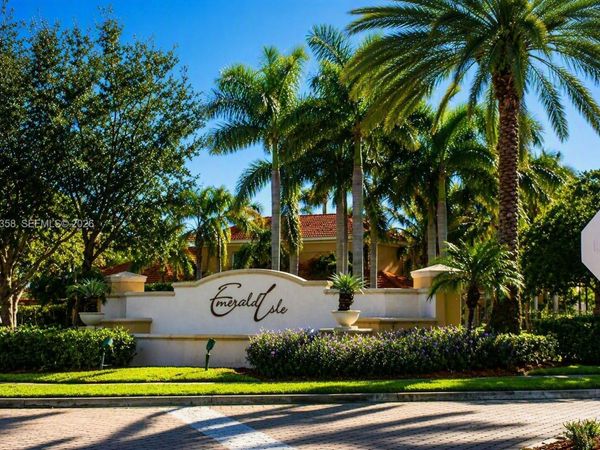 4081 San Marino Blvd, Unit 206, West Palm Beach, FL 33409