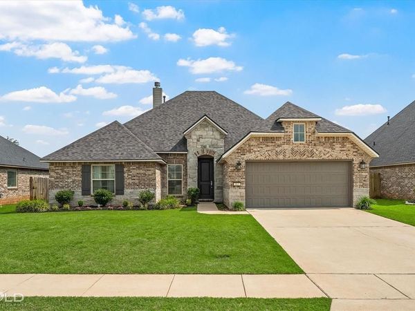 863 Abita Chase , Bossier City, LA 71111