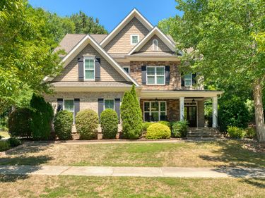 101 Roseberry Way, Holly Springs, NC 27540