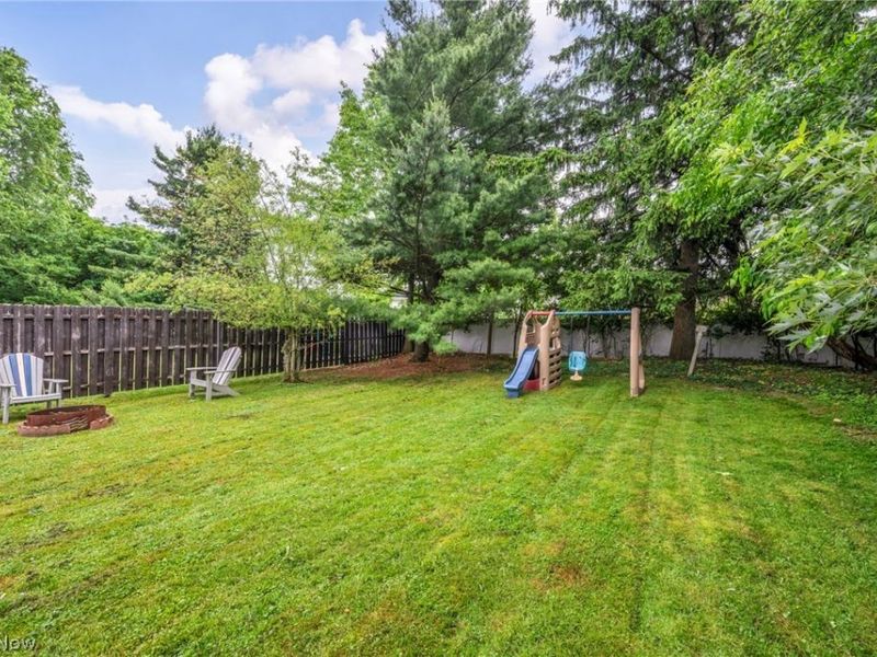 1307 Gordon Road , Lyndhurst, OH 44124 Photo 50