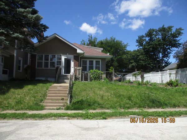 2624 LECLAIRE Street , Davenport, IA 52803