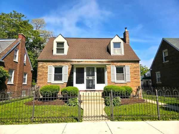 10055 S Oglesby Avenue , Chicago, IL 60617