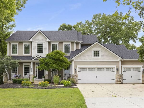 1N003 Richard Avenue , Wheaton, IL 60187
