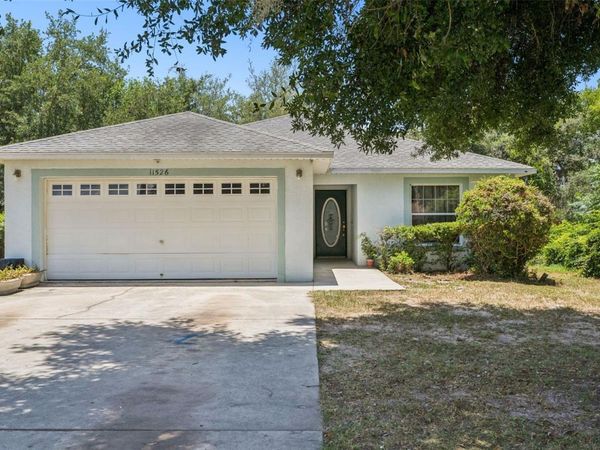 11526 HUGGINS STREET , LEESBURG, FL 34788